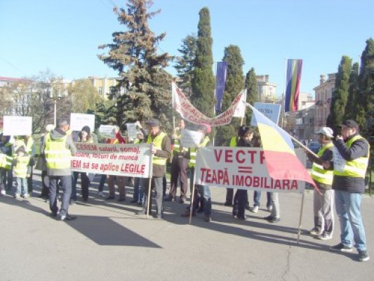 Un inculpat din dosarul Vectra a cerut expertiză grafologică